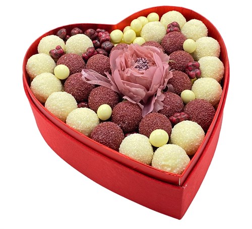 Çiçekli ve Truf Çikolatalı Sevgililer Gününe Özel Çikolata Kutusu