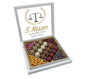 Avukatlar Günü Terazi Tasarımlı Truff Çikolata + Draje Sunum Kutulu