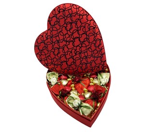 Sevgililer Günü Hediyesi Dekorlu Çikolatalı Drajeli Kalpli Kutu